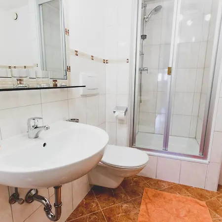 Appartement Haus Kathrein à Prutz Extérieur photo