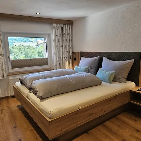 Appartement Haus Kathrein à Prutz Extérieur photo